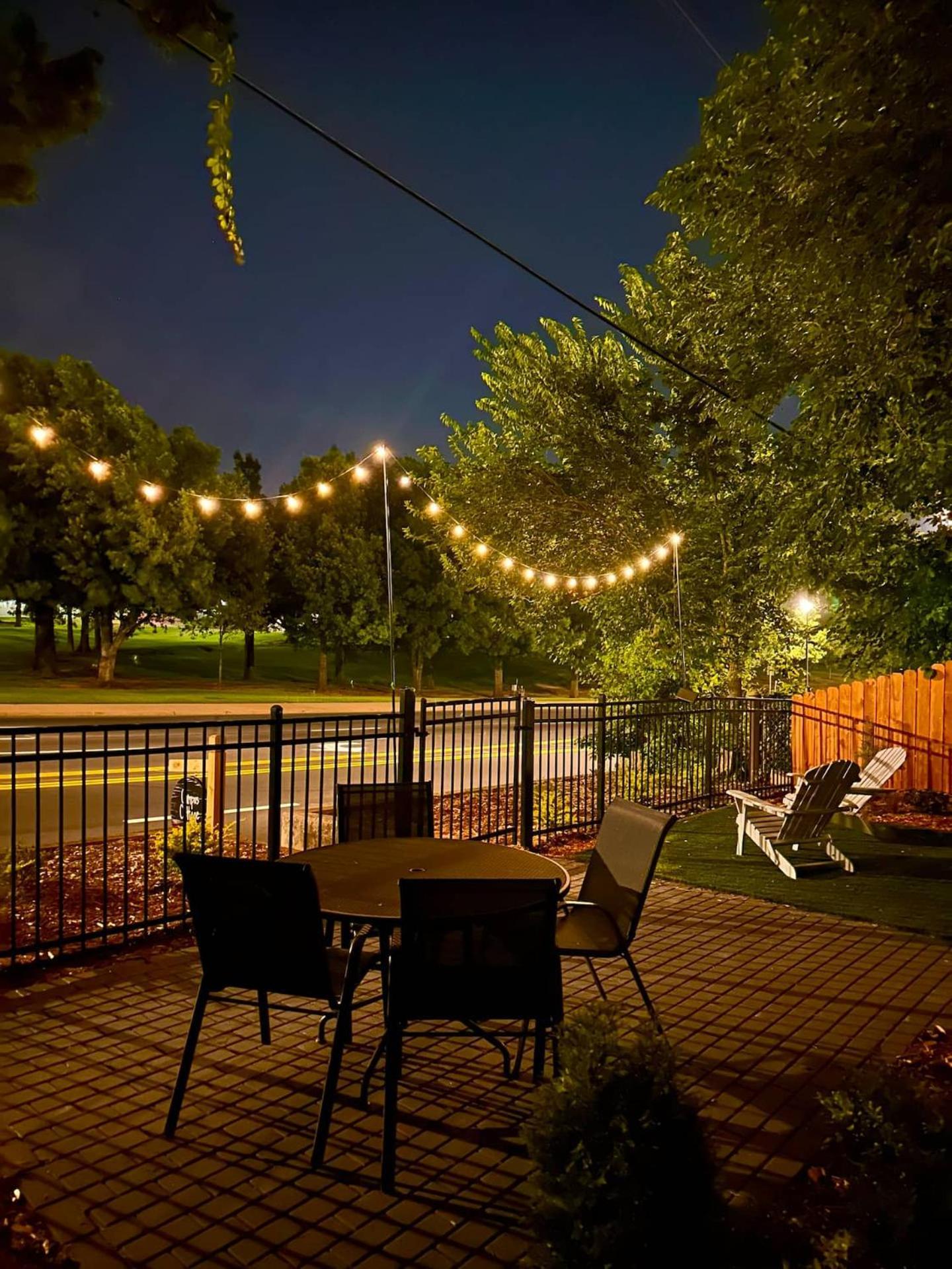 Campus Cottage Kng Bed! Walk To Uco And Downtown Edmond Bagian luar foto